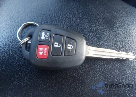 2013 Toyota Camry Se z USA, uszkodzony, nr VIN 4T1BF1FK8DU237237